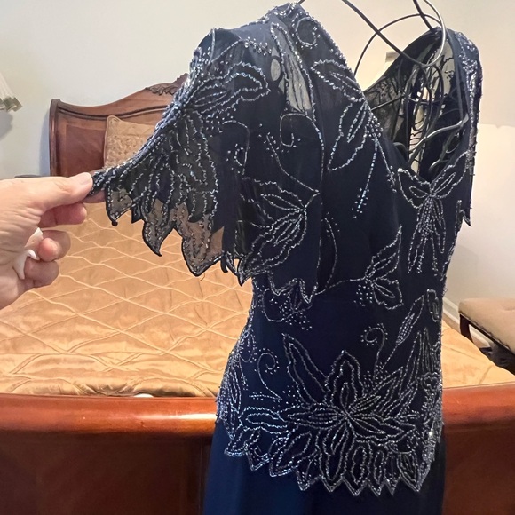 ✅J Kara Navy and Silver Embellished Beaded Maxi A lined gown - Picture 2 of 6